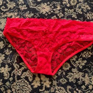 NWOT simply styled women’s underwear in sizeXL